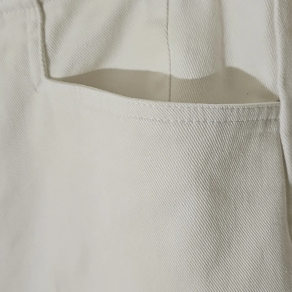 Classic White Womens Shorts.‎ By Dream Jeans. Sixe 12, Cotton